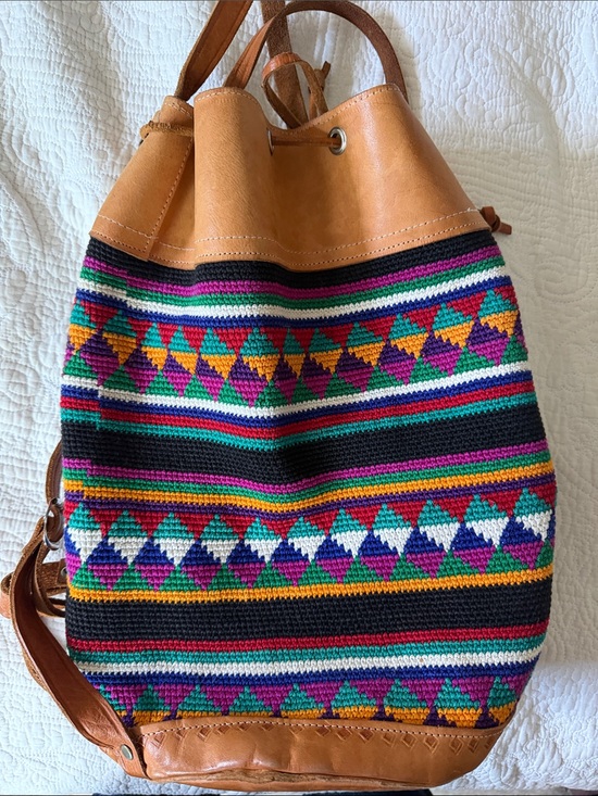 Vintage Boho Crochet Bucket Bag with Tan Leather Trim main image 5